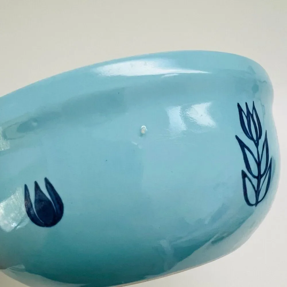 CRONIN POTTERY Dutch Blue Tulip Individual Covered Casserole Dish Bean Pot 1.5Qt